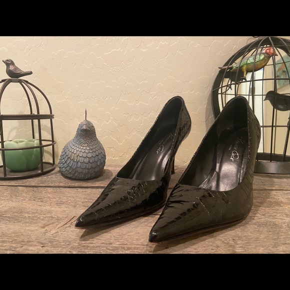 Kenneth Cole black patent leather alligator print - Picture 10 of 12